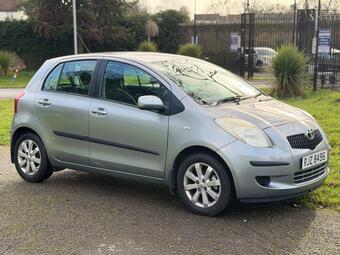 2007 YARIS 1.3 VVT I ZINC 5DR 43 PHOTOS TOYOTA YARIS 1.3 VVT I... photo