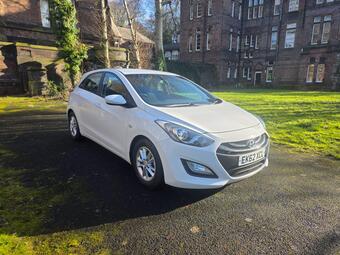 Hyundai i30 Hatchback 1.6 CRDi Active Auto Euro 5 5dr