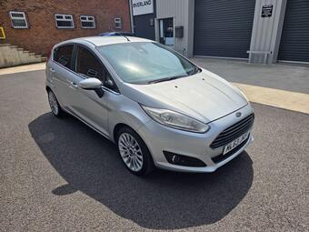 Ford Fiesta Hatchback 1.0T EcoBoost Titanium X Euro 5 (s/s) 5dr