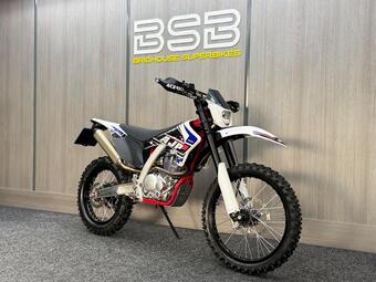 2024 height &amp; lightweight, fitted with michelin medium tyres, acerbis p... view vehicle advert 202603030360085 2024 74 £2,490 249 725 bikes... photo