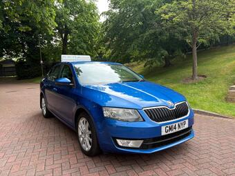 Skoda Octavia Hatchback 2.0 TDI Elegance DSG Euro 5 (s/s) 5dr