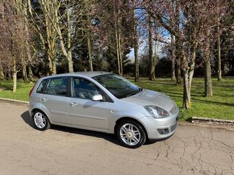 2008 FIESTA 1.6 GHIA 5DR 28 PHOTOS FORD FIESTA 1.6 GHIA 5DR ULEZ FREE... photo