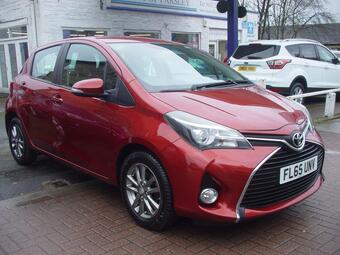 Toyota Yaris Hatchback 1.33 Dual VVT-i Icon Euro 5 5dr Euro 5