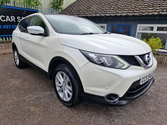 Nissan Qashqai SUV 1.2 DIG-T Acenta Premium 2WD Euro 5 (s/s) 5dr