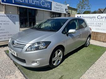 Toyota Auris Hatchback 1.6 V-Matic SR Euro 5 5dr