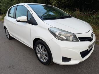 Toyota Yaris Hatchback 1.33 Dual VVT-i TR Euro 5 5dr