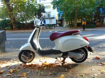 Piaggio Vespa Primavera 50 Moped 50 2T