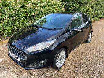 Ford Fiesta Hatchback 1.0T EcoBoost Titanium Euro 5 (s/s) 5dr