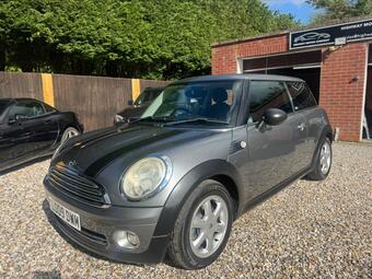 MINI Hatch Hatchback 1.4 One Graphite Steptronic Euro 4 3dr
