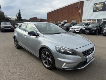 Volvo V40 Hatchback 2.0 D2 R-Design Nav Euro 6 (s/s) 5dr