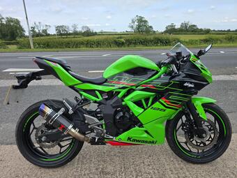 Kawasaki Ninja 125 Super Sports 125 Euro 5