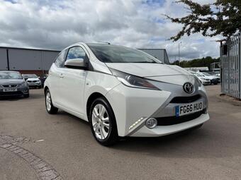 Toyota AYGO Hatchback 1.0 VVT-i x-pure Euro 6 5dr