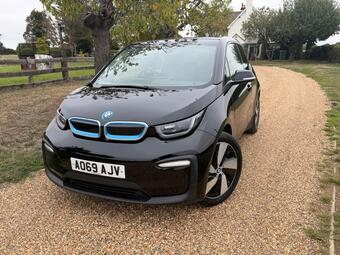 Details for a 2019 BMW i3 120 BEV