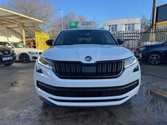 Skoda Kodiaq SUV 2.0 TDI SportLine DSG 4WD Euro 6 (s/s) 5dr (7 Seat)