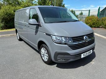 Volkswagen Transporter Panel Van 2.0 TDI T28 Highline FWD LWB Euro 6 (s/s) 5dr