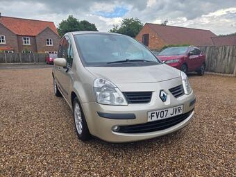 Renault Modus Hatchback 1.6 16v Privilege 5dr