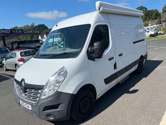 Renault Master Panel Van 2.3 dCi 33 Business+ FWD MWB Medium Roof Euro 5 5dr