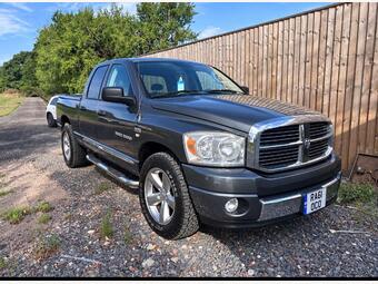 Dodge RAM Pickup 5.7 V8 Hemi Laramie Auto 4WD Euro 3 4dr