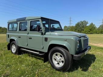 Land Rover Defender 110 SUV 2.2 TDCi XS Station Wagon 4WD MWB Euro 5 5dr
