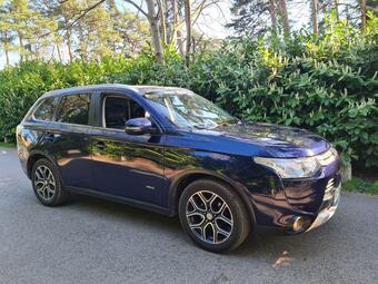 Mitsubishi Outlander SUV 2.2 DI-D GX4 Auto 4WD Euro 5 (s/s) 5dr