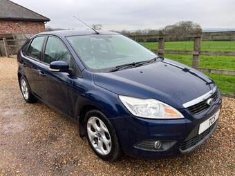 2011 FOCUS 1.6 SPORT 5DR 16 PHOTOS FORD FOCUS 1.6 SPORT 5DR LAST OWNER... photo