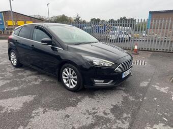 Ford Focus Hatchback 1.0T EcoBoost Titanium Auto Euro 6 (s/s) 5dr