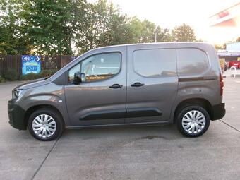 Peugeot Partner Panel Van 1.5 BlueHDi 1000 Professional Premium Standard Panel Van SWB Euro 6 5dr