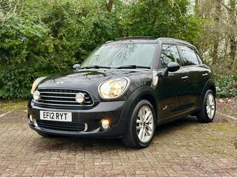 MINI Countryman SUV 2.0 Cooper D Auto ALL4 Euro 5 5dr