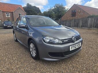 Volkswagen Golf Hatchback 1.6 TDI BlueMotion Euro 5 (s/s) 5dr