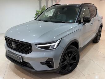 Volvo XC40 SUV 2.0 B4 MHEV Plus Dark DCT Auto Euro 6 (s/s) 5dr