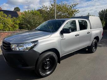 Toyota Hilux Pickup 2.4 D-4D Active 4WD Euro 6 (s/s) 4dr