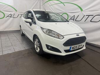 2015 POPULAR HATCHBACK IS EQUIPPED WITH A 1.0L PETROL ENGINE ... VIEW VEHICLE ADVERT... photo