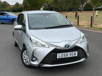 2018 YARIS 1.5 VVT H EXCEL E CVT EURO 6 S S 5DR 15IN... photo