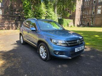 Volkswagen Tiguan SUV 2.0 TDI BlueMotion Tech SE 4WD Euro 5 (s/s) 5dr
