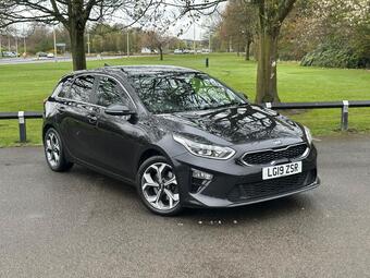 2019 KIA CEED 1.6 CRDI 3 DCT EURO 6 S S 5DR 20 PHOTOS KIA... photo