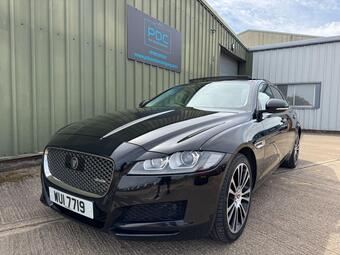 Jaguar XF Saloon 2.0d Portfolio Auto AWD Euro 6 (s/s) 4dr