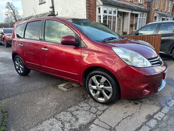 2010 Nissan Note 1.6 16V n-tec Auto Euro 5 5dr 22 Photos photo
