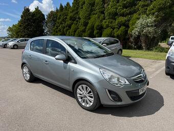 Vauxhall Corsa Hatchback 1.4 16V SE Euro 5 5dr