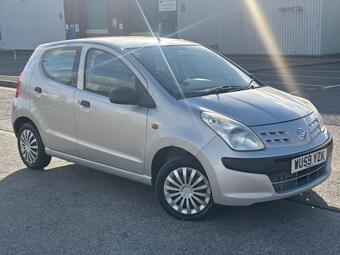 Nissan Pixo Hatchback 1.0 Visia Euro 5 5dr