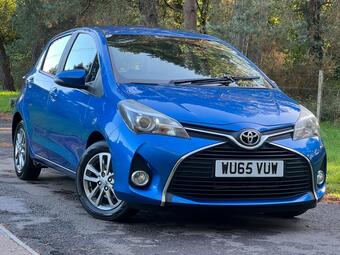 Toyota Yaris Hatchback 1.33 Dual VVT-i Icon Euro 5 5dr Euro 5