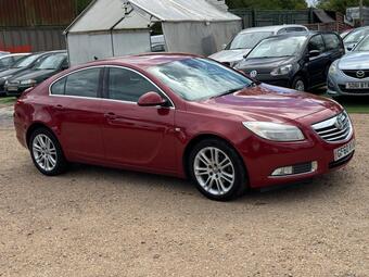 Vauxhall Insignia Hatchback 2.0 CDTi Exclusiv Auto Euro 5 5dr