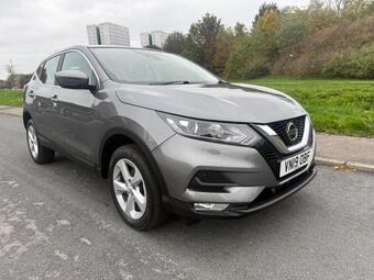 Nissan Qashqai SUV 1.3 DIG-T Acenta Premium Euro 6 (s/s) 5dr