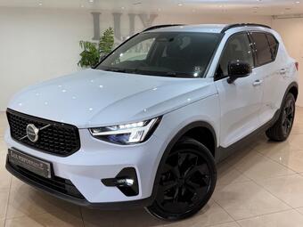 Volvo XC40 SUV 2.0 B4 MHEV Plus Dark DCT Auto Euro 6 (s/s) 5dr