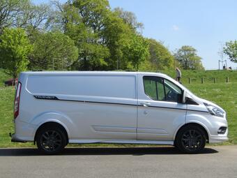 2020 FORD TRANSIT CUSTOM 2.0 290 ECOBLUE SPORT L2 H1 EURO 6 S S 5DR 46... photo