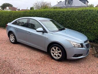 Chevrolet Cruze Saloon 2.0 VCDi LS Euro 4 4dr