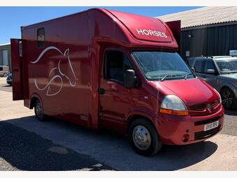 Renault Master Panel Van Two stall stallion horse box