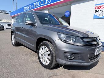 2015 VOLKSWAGEN TIGUAN 2.0 TDI BLUEMOTION TECH MATCH DSG 4WD EURO 5 S S 5DR... photo