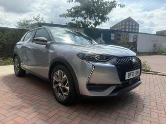 2021 DS Automobiles DS 3 CROSSBACK E-TENSE 50kWh Ultra Prestige Crossback Auto 5dr 25 Photos photo