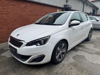 Peugeot 308 Hatchback 1.2 PureTech Allure EAT Euro 6 (s/s) 5dr