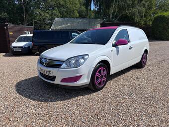 Vauxhall Astra Van Car Derived Van 1.7 CDTi ecoFLEX 16v Club FWD L1 H1 3dr